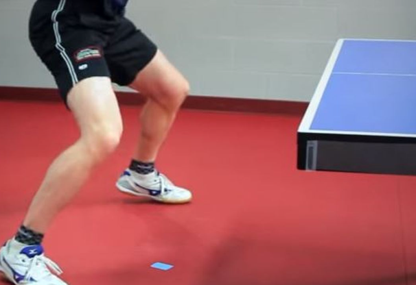 tips-melatih-footwork-di-tenis-meja