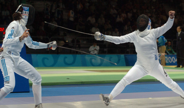 peran-konsentrasi-tinggi-saat-duel-fencing-kompetitif