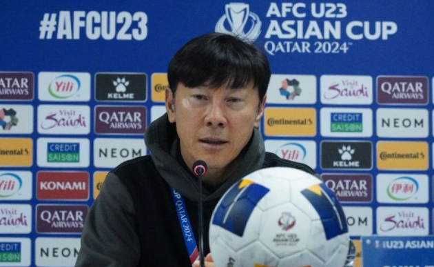 peran-pelatih-sepak-bola-dalam-meracik-strategi