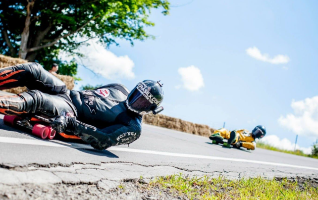 peralatan-wajib-atlet-luge-untuk-keselamatan